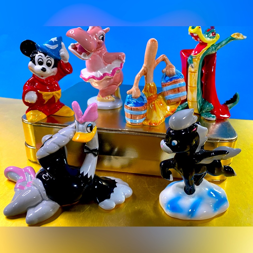 Walt Disney 80’s Classic Fantasia Collectible Set of 6 Porcelain Figures Japan